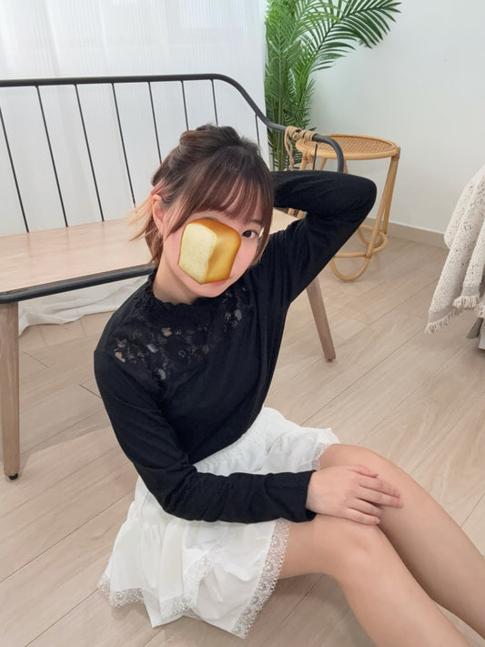 Ruffle小性感!花紋刺繡長袖打底 🍞