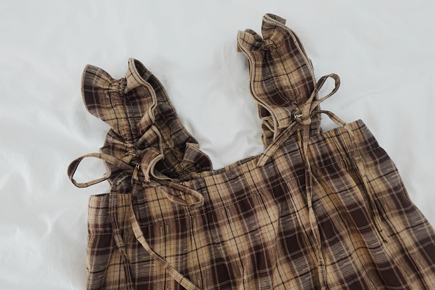 可調式肩袖！網紋風格連身裙 🍞