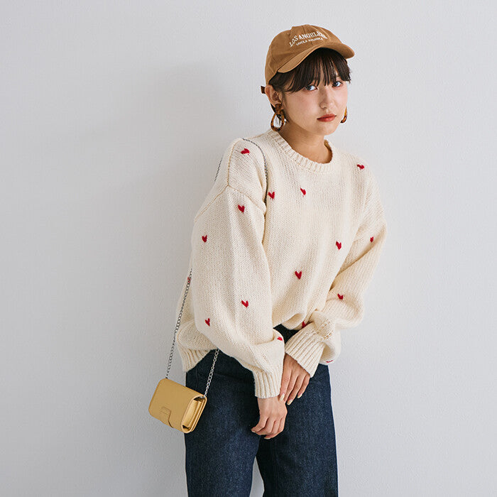 厚實質感！愛心刺繡針織毛衣 🍞