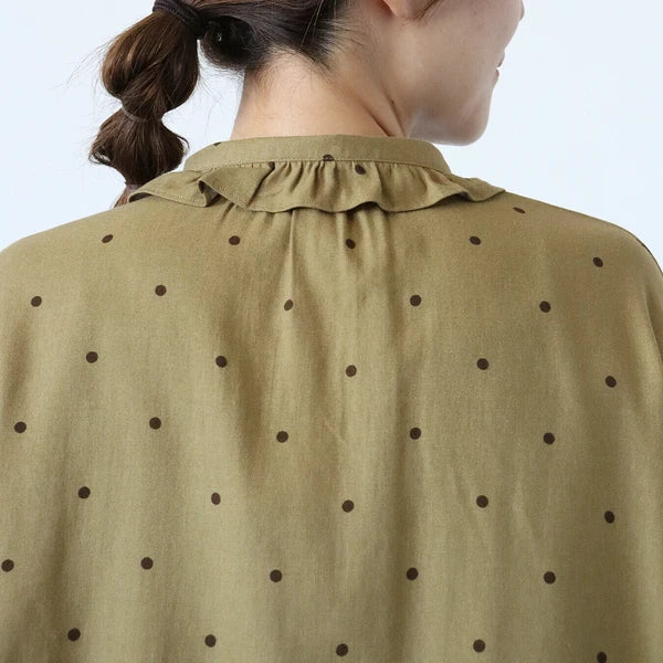 可愛波點！Ruffle衣領恤衫 🍞