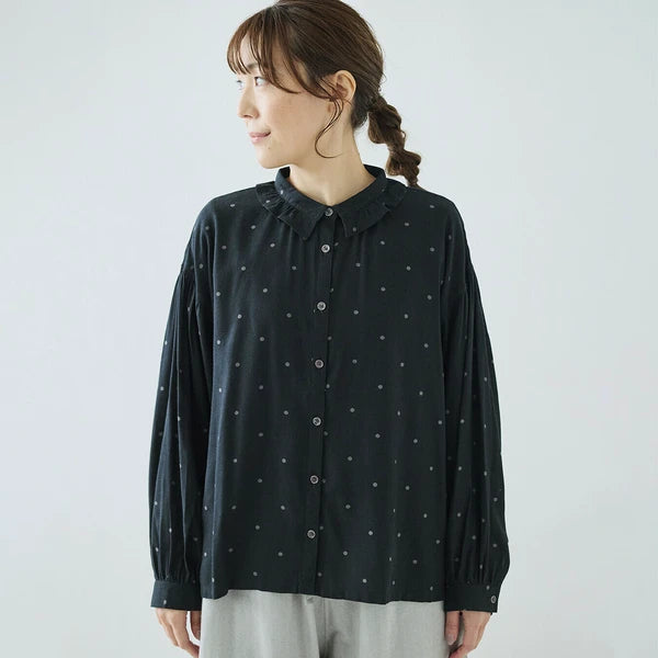可愛波點！Ruffle衣領恤衫 🍞